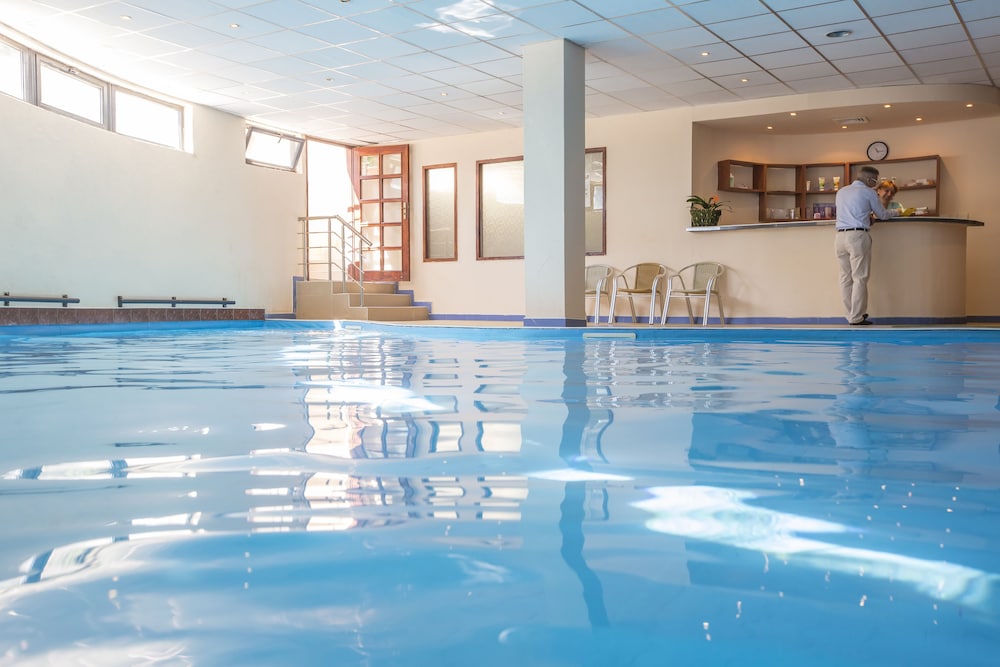 Kaliakra Palace — Swimming pool in Golden Sands, Varna Region
