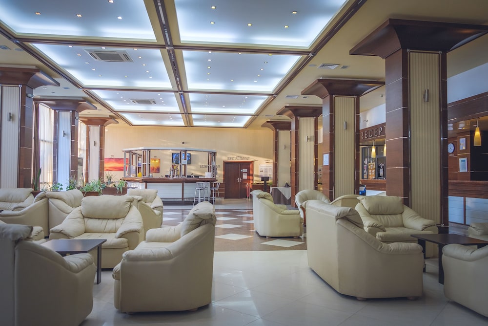 Kaliakra Palace — Restaurant & bars in Golden Sands, Varna Region