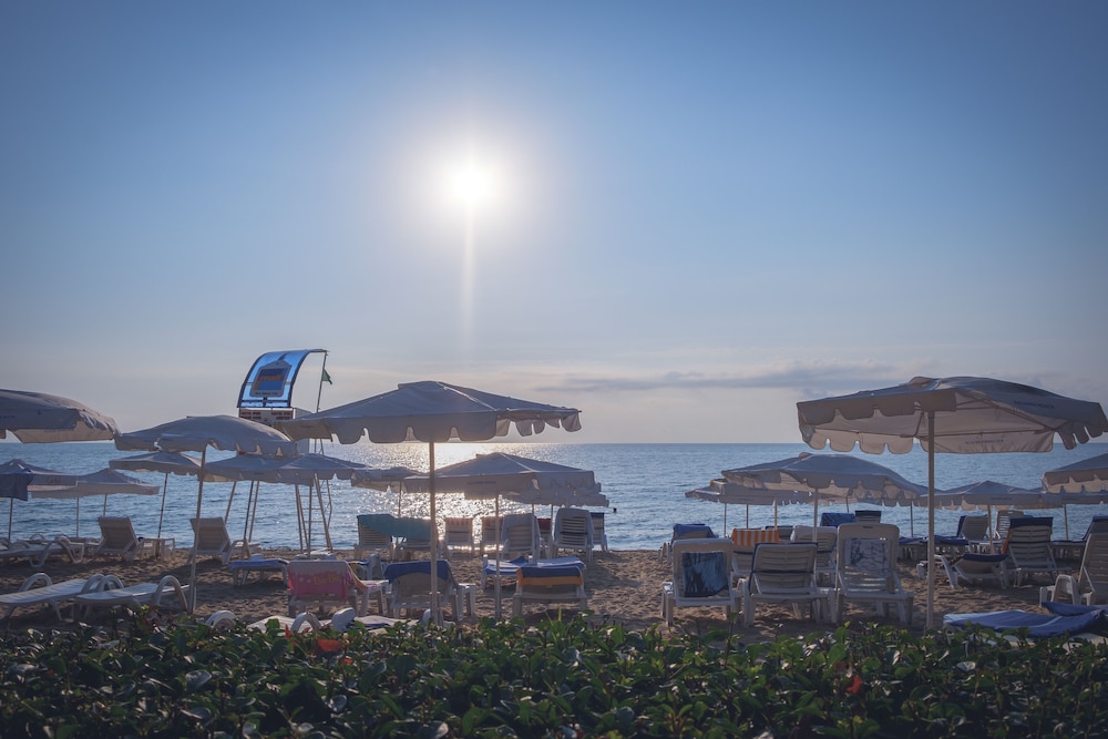 Kaliakra Palace — Beach in Golden Sands, Varna Region