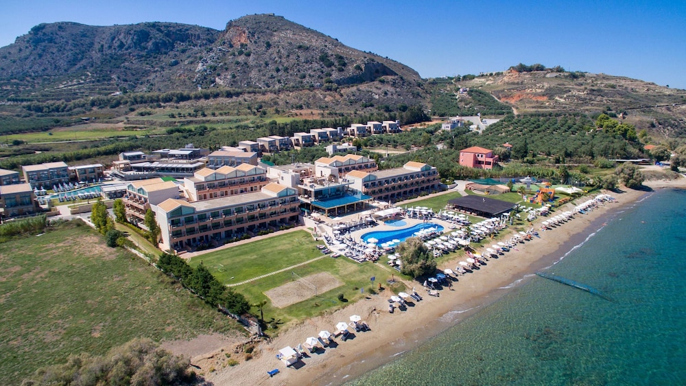 Kiani Beach Resort Family — Beach in Chania