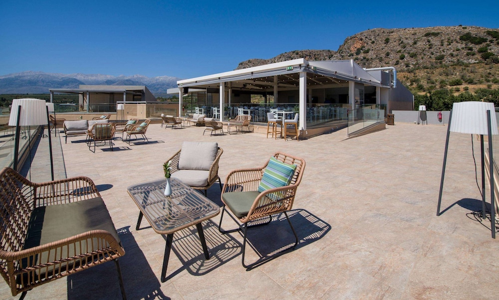 Kiani Beach Resort Family — Restaurant & bars in Chania