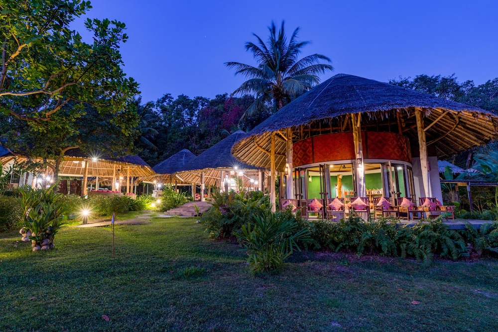Koh Yao Yai Village — Restaurant & bars in Ko Yao Noi, Phang Nga