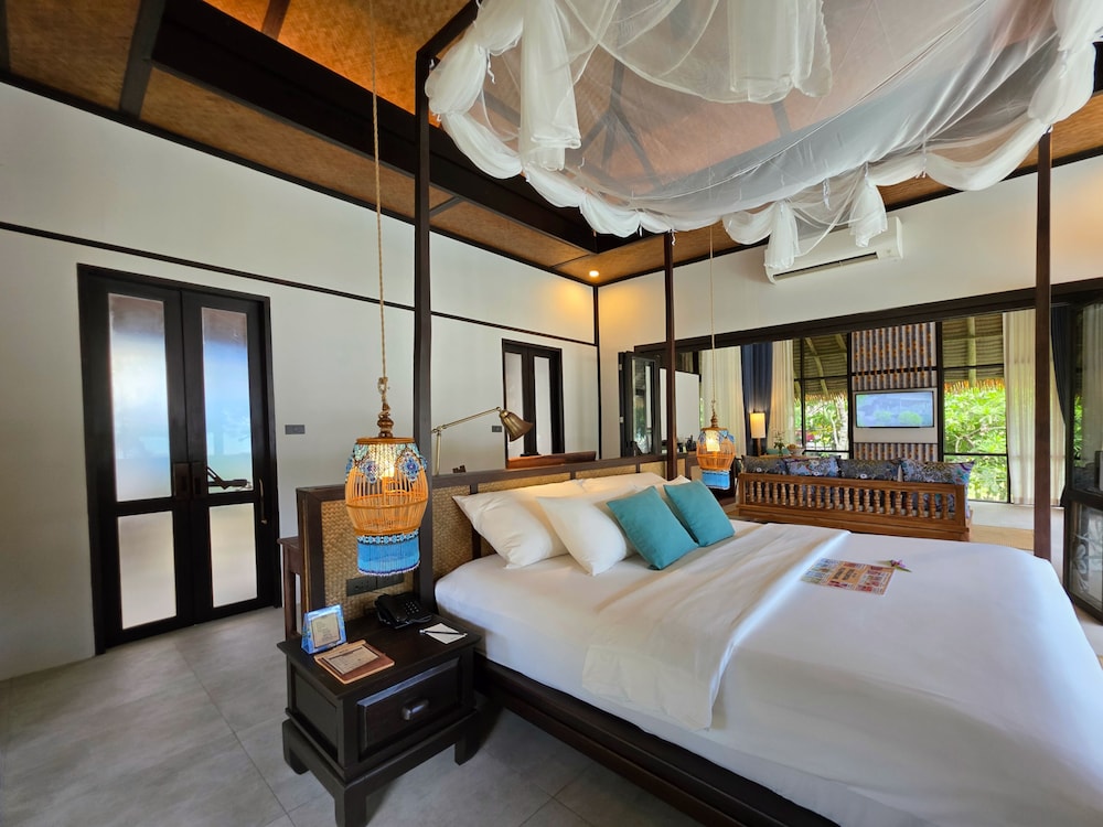 Koh Yao Yai Village — Hotel rooms in Ko Yao Noi, Phang Nga