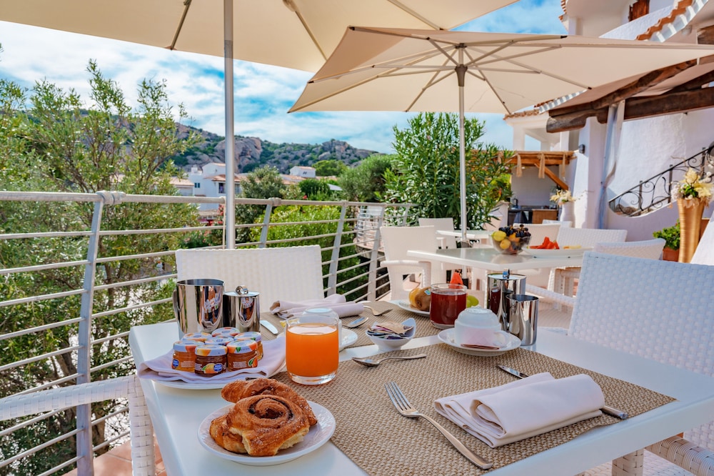 Hotel Punta Est — Restaurant & bars in Arzachena, Sardinia