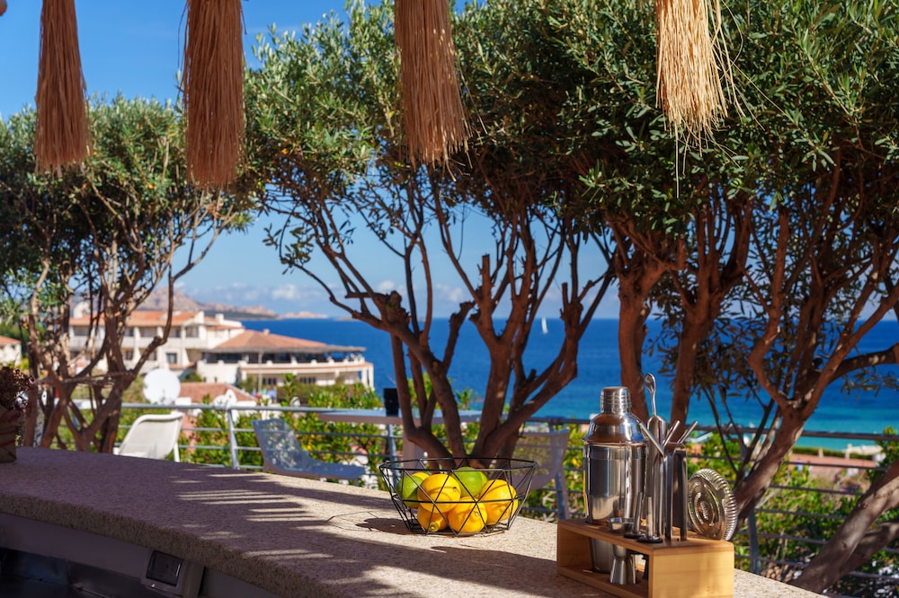 Hotel Punta Est — Restaurant & bars in Arzachena, Sardinia