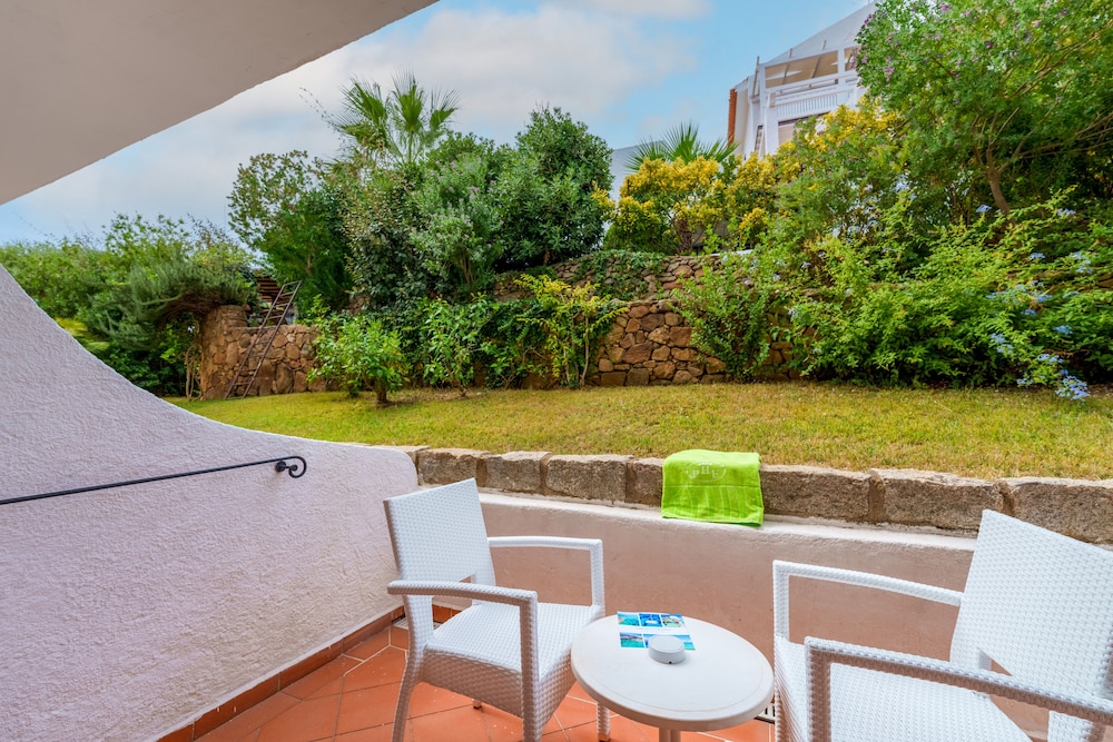 Hotel Punta Est — Swimming pool in Arzachena, Sardinia