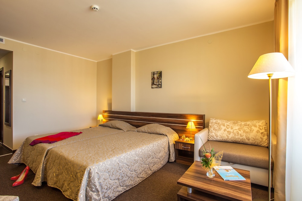 Hotel Laguna Park & Aqua Club — Hotel rooms in Sunny Beach, Burgas Region