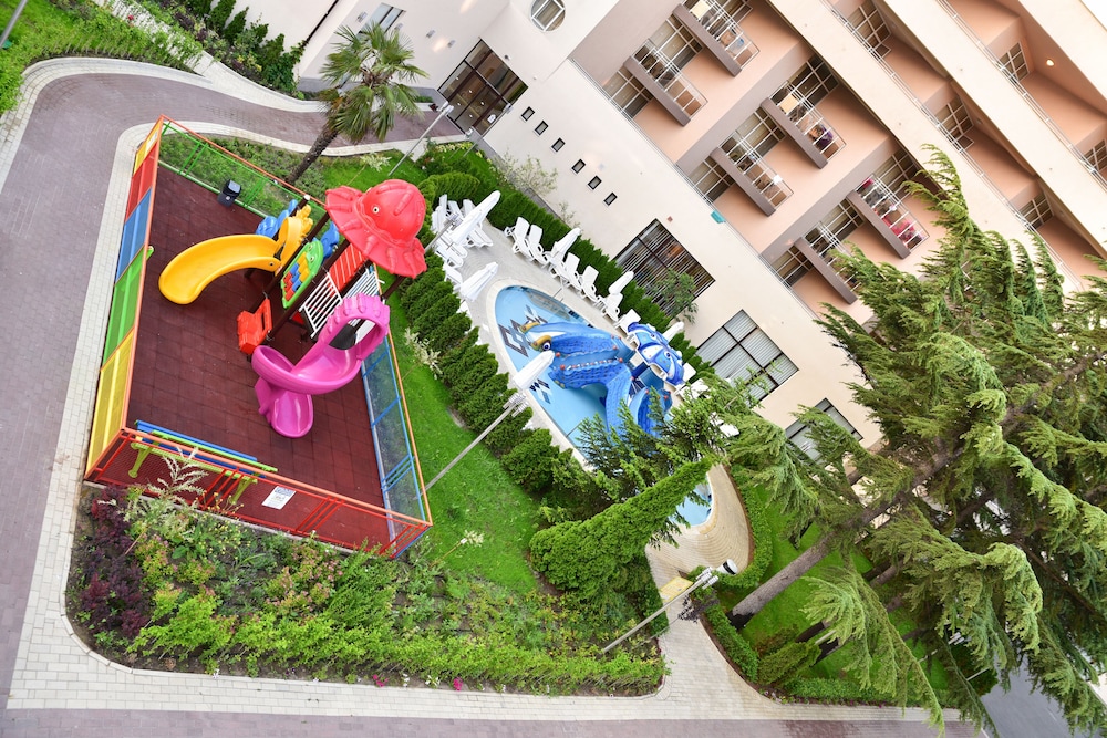 Hotel Laguna Park & Aqua Club — Hotel building in Sunny Beach, Burgas Region