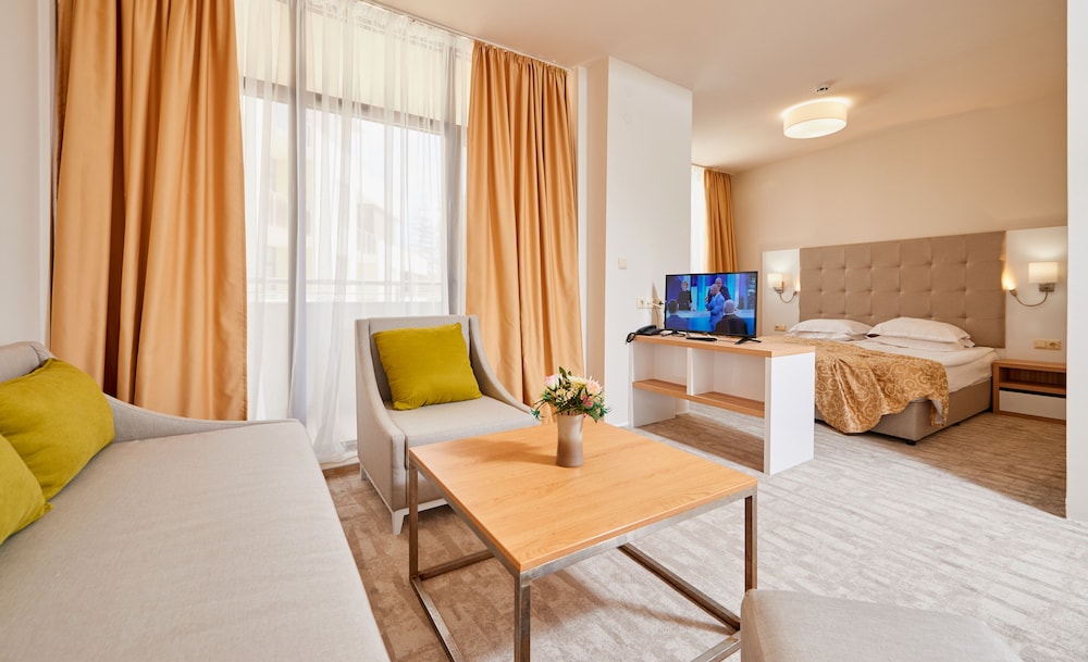 Hotel Laguna Park & Aqua Club — Hotel rooms in Sunny Beach, Burgas Region