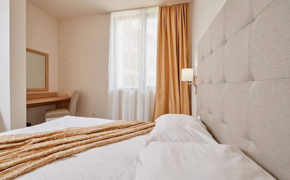 Hotel Laguna Park & Aqua Club — Hotel rooms in Sunny Beach, Burgas Region