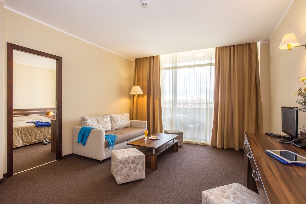 Hotel Laguna Park & Aqua Club — Hotel rooms in Sunny Beach, Burgas Region