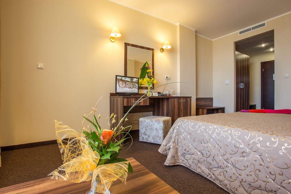 Hotel Laguna Park & Aqua Club — Hotel rooms in Sunny Beach, Burgas Region