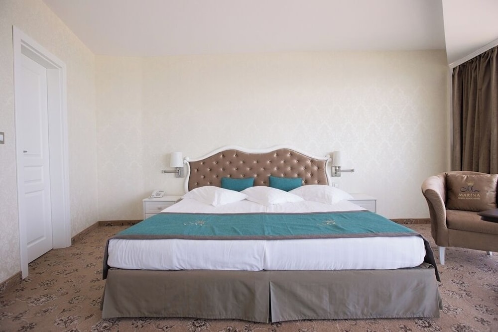 Marina Grand Beach Hotel - All inclusive — Hotel rooms in Golden Sands, Varna Region