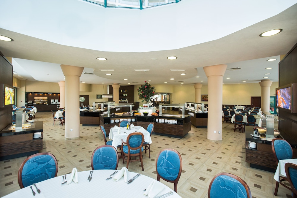 Marina Grand Beach Hotel - All inclusive — Restaurant & bars in Golden Sands, Varna Region