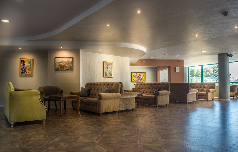 Marina Grand Beach Hotel - All inclusive — Hotel building in Golden Sands, Varna Region
