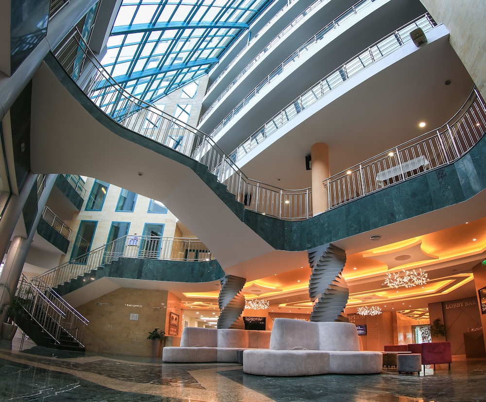 Marina Grand Beach Hotel - All inclusive — Hotel building in Golden Sands, Varna Region