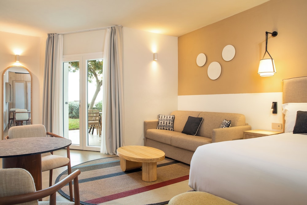 Mangia’s Sardinia Resort, Autograph Collection — Hotel rooms in Marazzino, Sardinia
