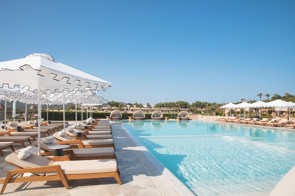 Mangia’s Sardinia Resort, Autograph Collection — Swimming pool in Marazzino, Sardinia