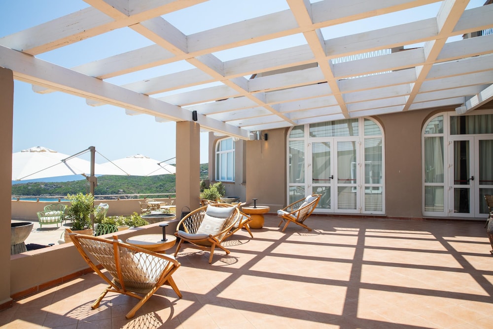 Mangia’s Sardinia Resort, Autograph Collection — Hotel building in Marazzino, Sardinia