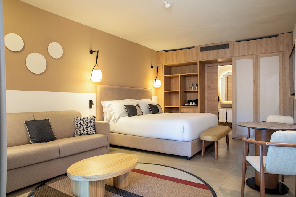 Mangia’s Sardinia Resort, Autograph Collection — Hotel rooms in Marazzino, Sardinia
