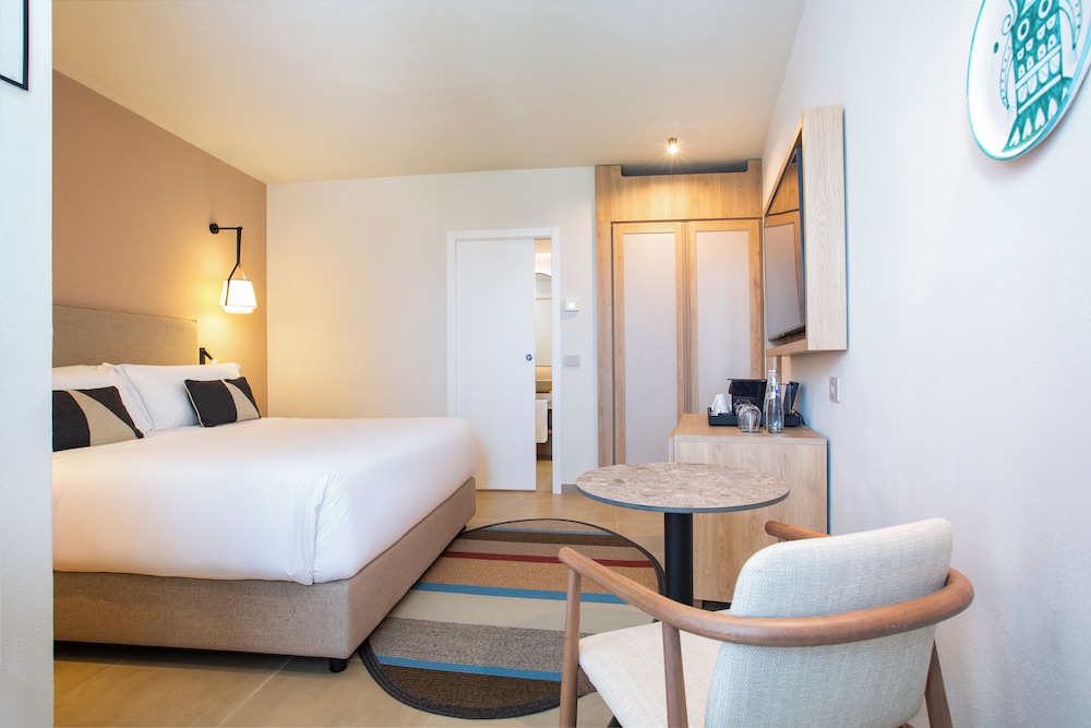 Mangia’s Sardinia Resort, Autograph Collection — Hotel rooms in Marazzino, Sardinia