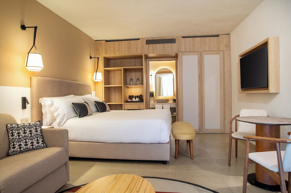 Mangia’s Sardinia Resort, Autograph Collection — Hotel rooms in Marazzino, Sardinia