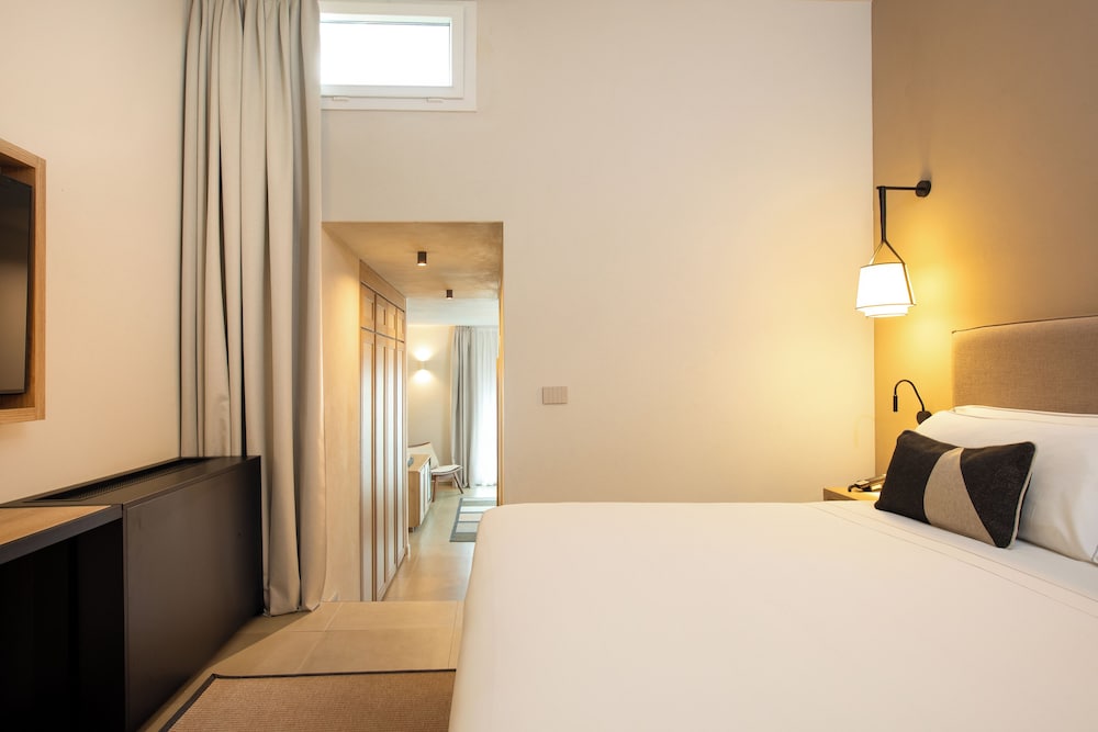 Mangia’s Sardinia Resort, Autograph Collection — Hotel rooms in Marazzino, Sardinia