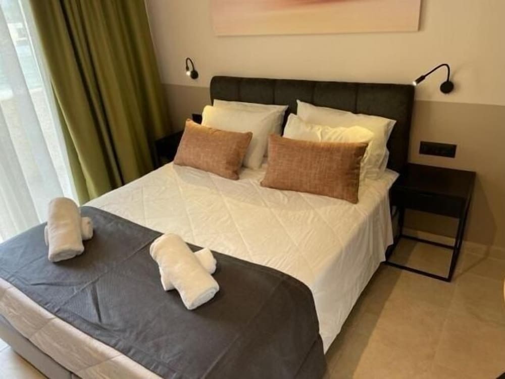 Olive Garden Hotel — Hotel rooms in Lardos, South Aegean