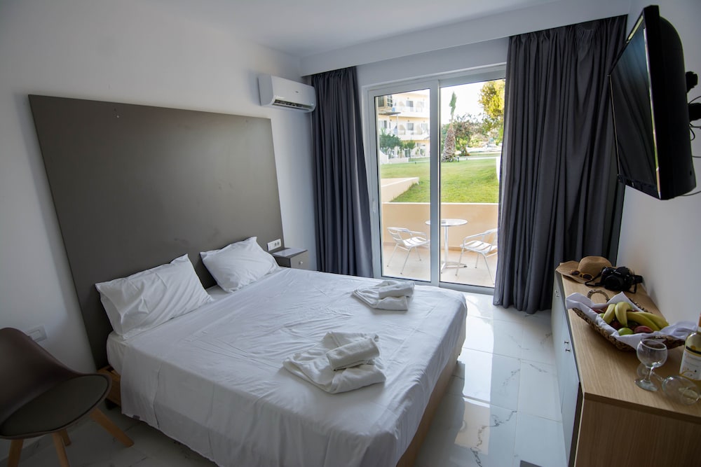 Olive Garden Hotel — Hotel rooms in Lardos, South Aegean