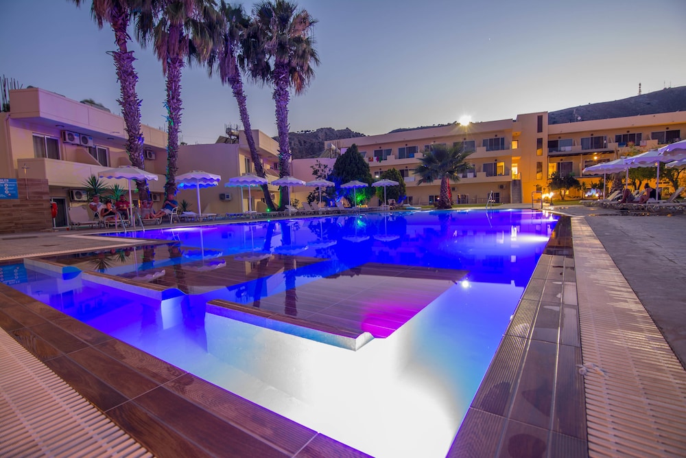 Olive Garden Hotel — Swimming pool in Lardos, South Aegean