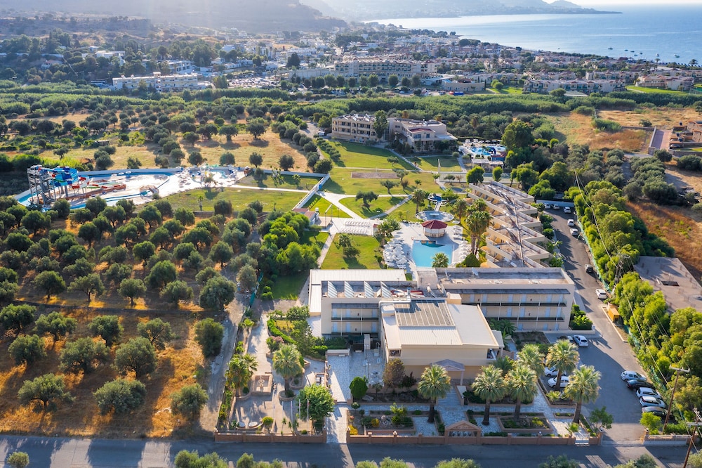 Olive Garden Hotel — Hotel building in Lardos, South Aegean