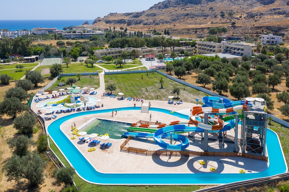 Olive Garden Hotel — Swimming pool in Lardos, South Aegean