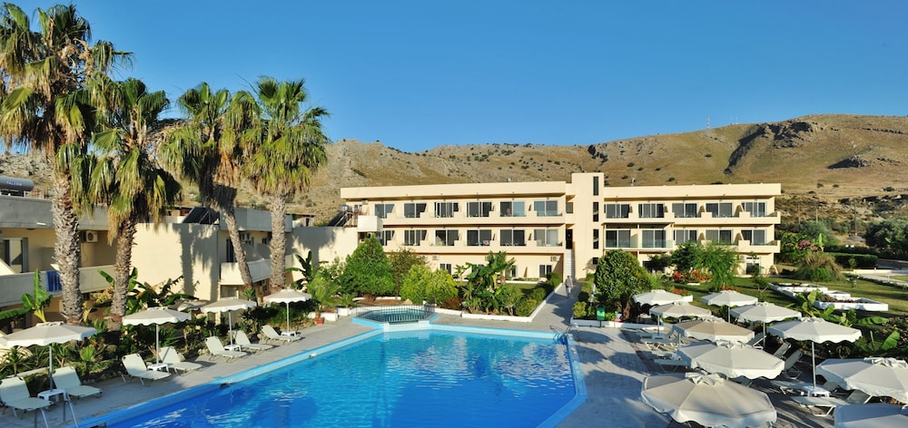 Olive Garden Hotel — Swimming pool in Lardos, South Aegean