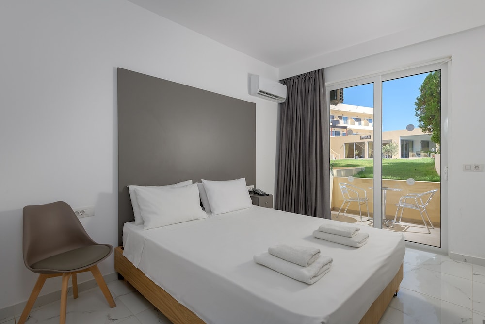 Olive Garden Hotel — Hotel rooms in Lardos, South Aegean