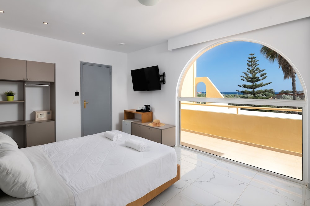 Olive Garden Hotel — Hotel rooms in Lardos, South Aegean