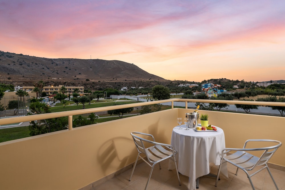 Olive Garden Hotel — Hotel rooms in Lardos, South Aegean