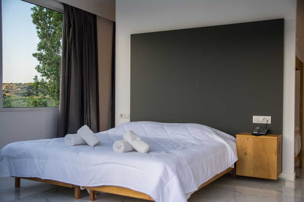 Olive Garden Hotel — Hotel rooms in Lardos, South Aegean