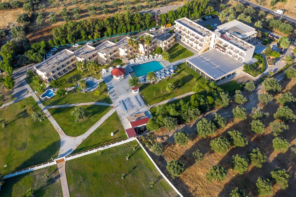 Olive Garden Hotel — Hotel building in Lardos, South Aegean