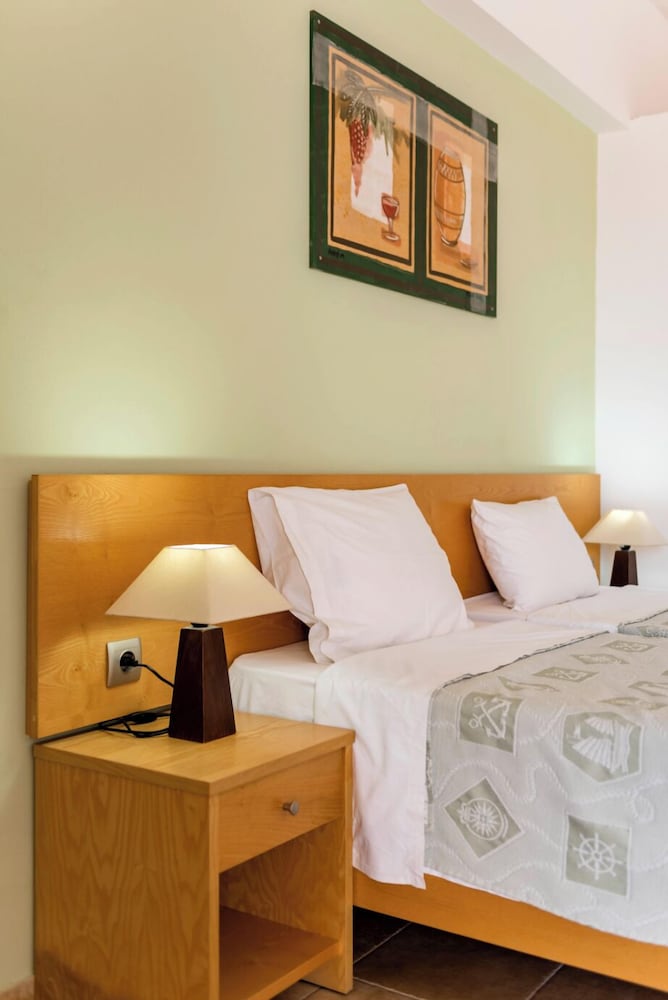 Stella Hotel — Hotel rooms in Pefkos, South Aegean