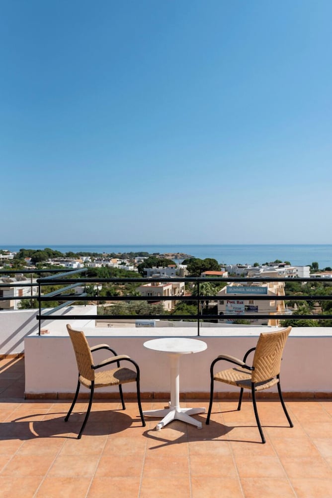 Stella Hotel — Hotel rooms in Pefkos, South Aegean