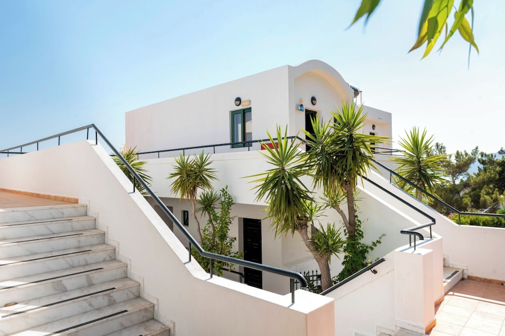 Stella Hotel — Hotel building in Pefkos, South Aegean