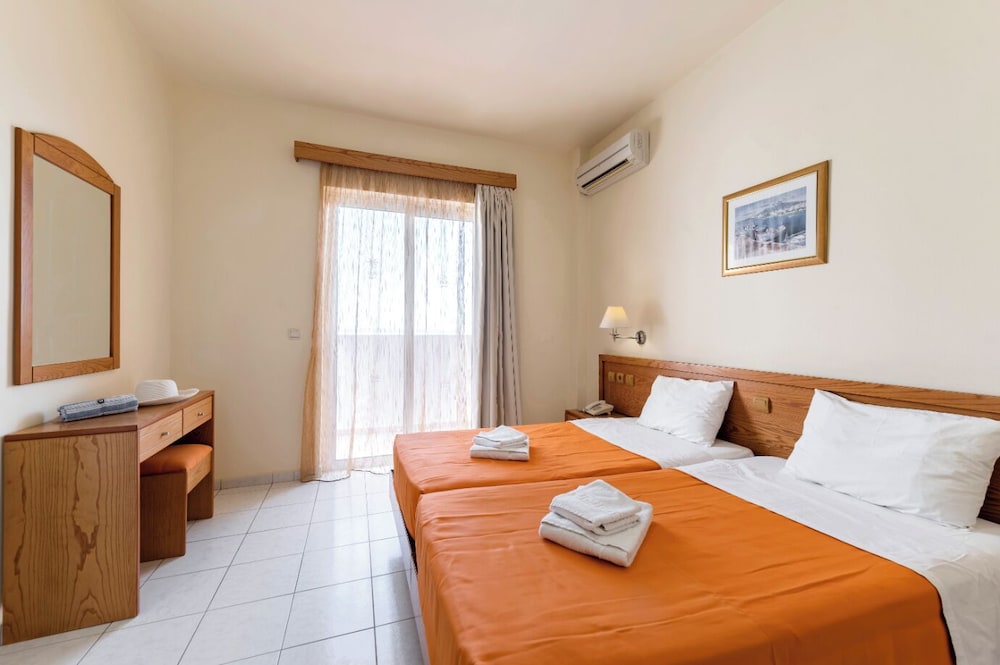 Stella Hotel — Hotel rooms in Pefkos, South Aegean