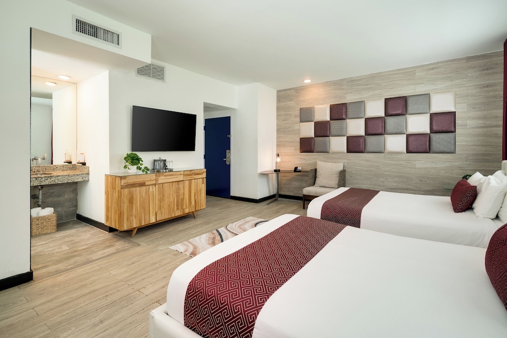Catalina Hotel & Beach Club — Hotel rooms in Miami, Florida