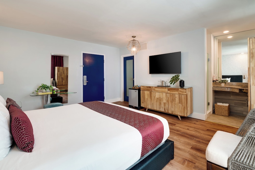 Catalina Hotel & Beach Club — Hotel rooms in Miami, Florida