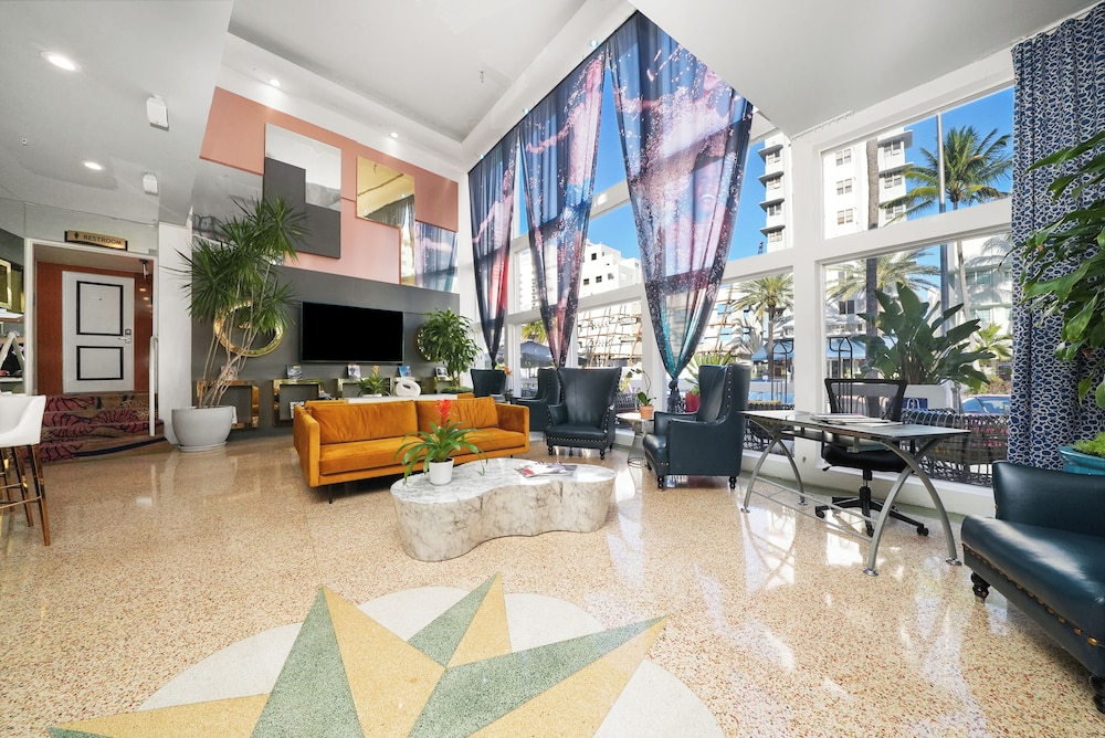 Catalina Hotel & Beach Club — Hotel building in Miami, Florida