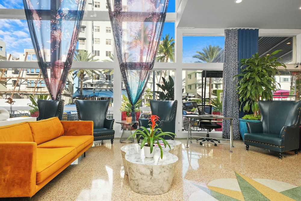 Catalina Hotel & Beach Club — Hotel building in Miami, Florida