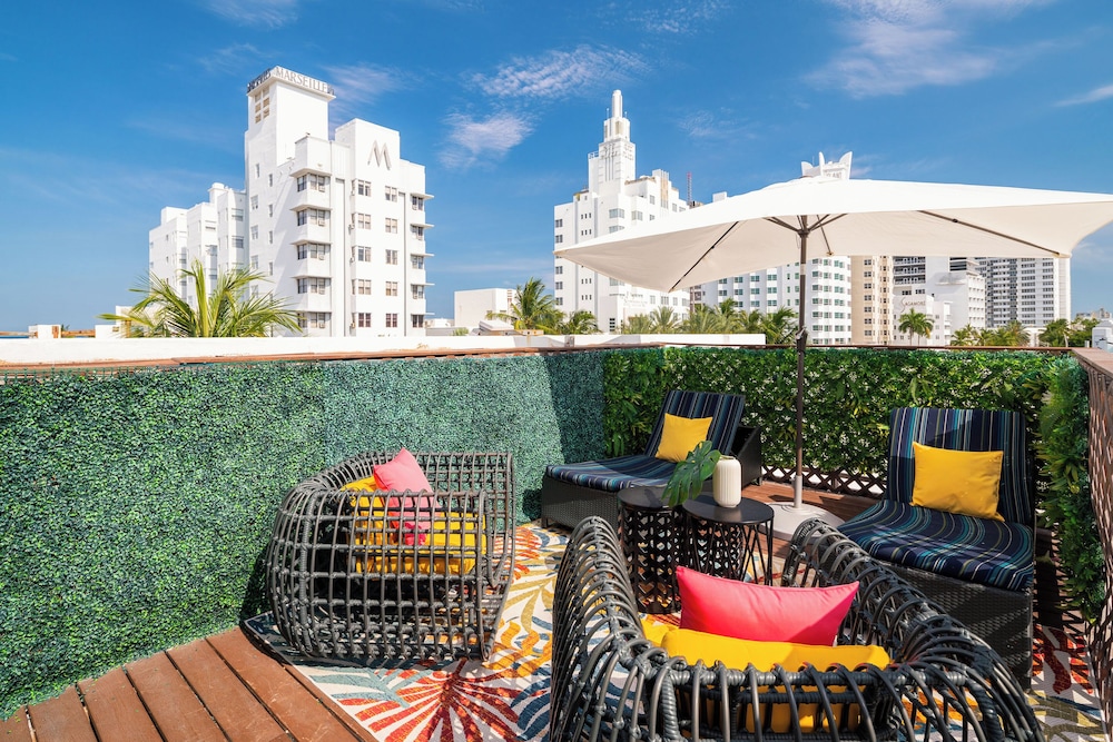 Catalina Hotel & Beach Club — Hotel building in Miami, Florida