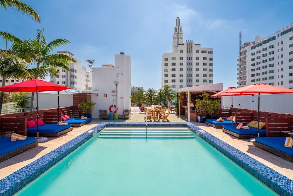 Catalina Hotel & Beach Club image