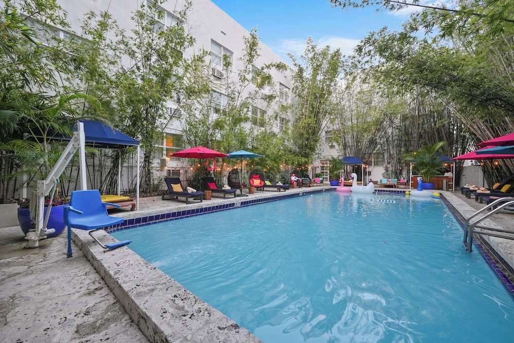 Catalina Hotel & Beach Club — Swimming pool in Miami, Florida