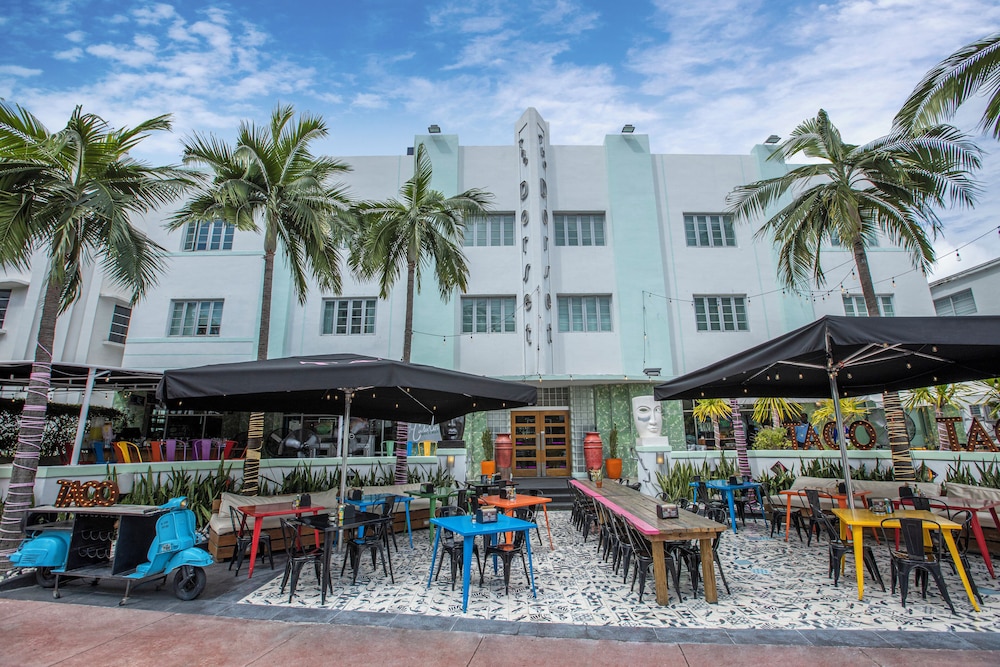 Catalina Hotel & Beach Club — Restaurant & bars in Miami, Florida